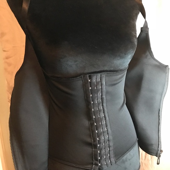 Waist trainer corset and vest size 5XL - Picture 1 of 7